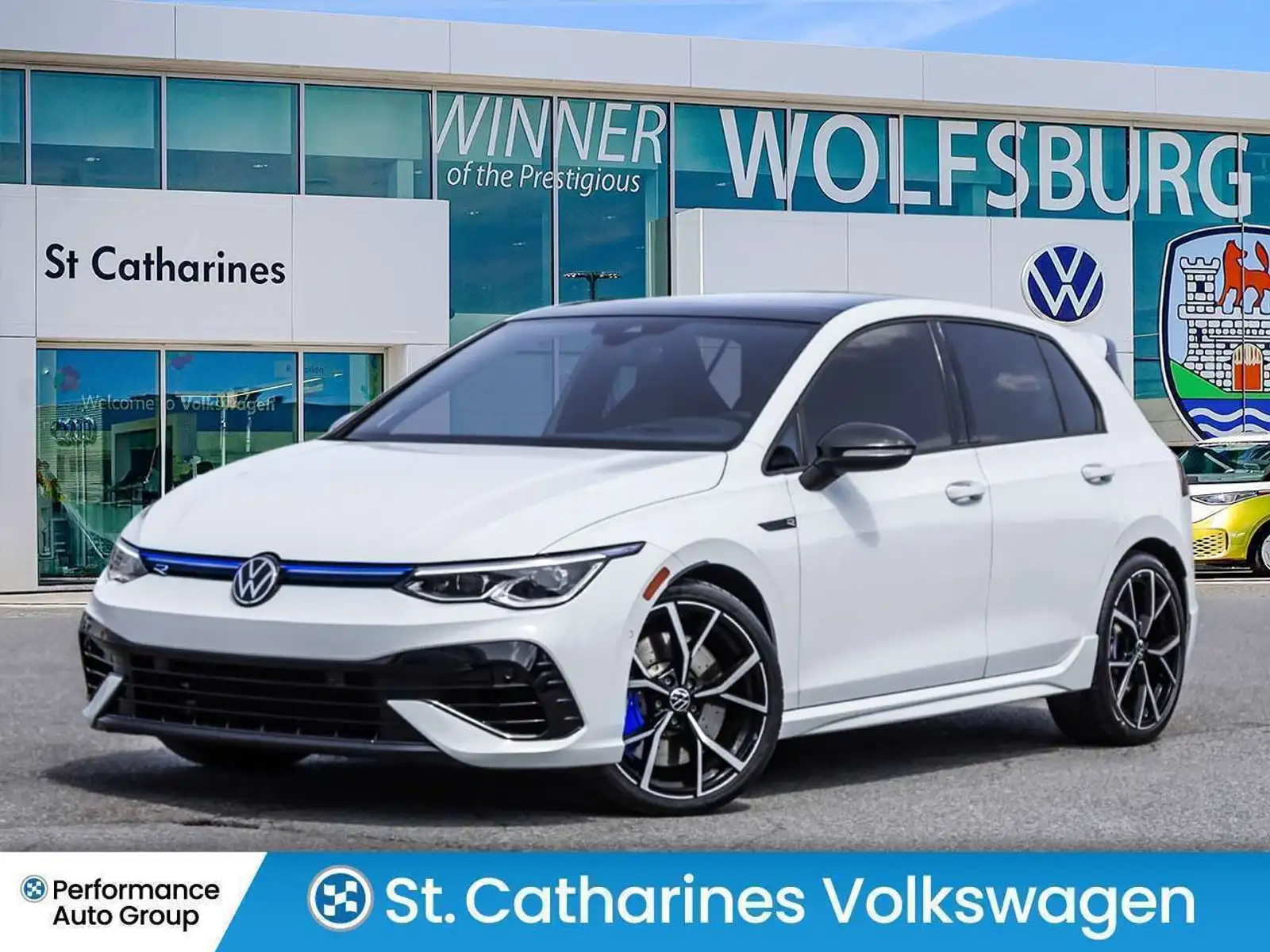 2024 Volkswagen Golf R DSG Off Lease Great Condition — photo 1