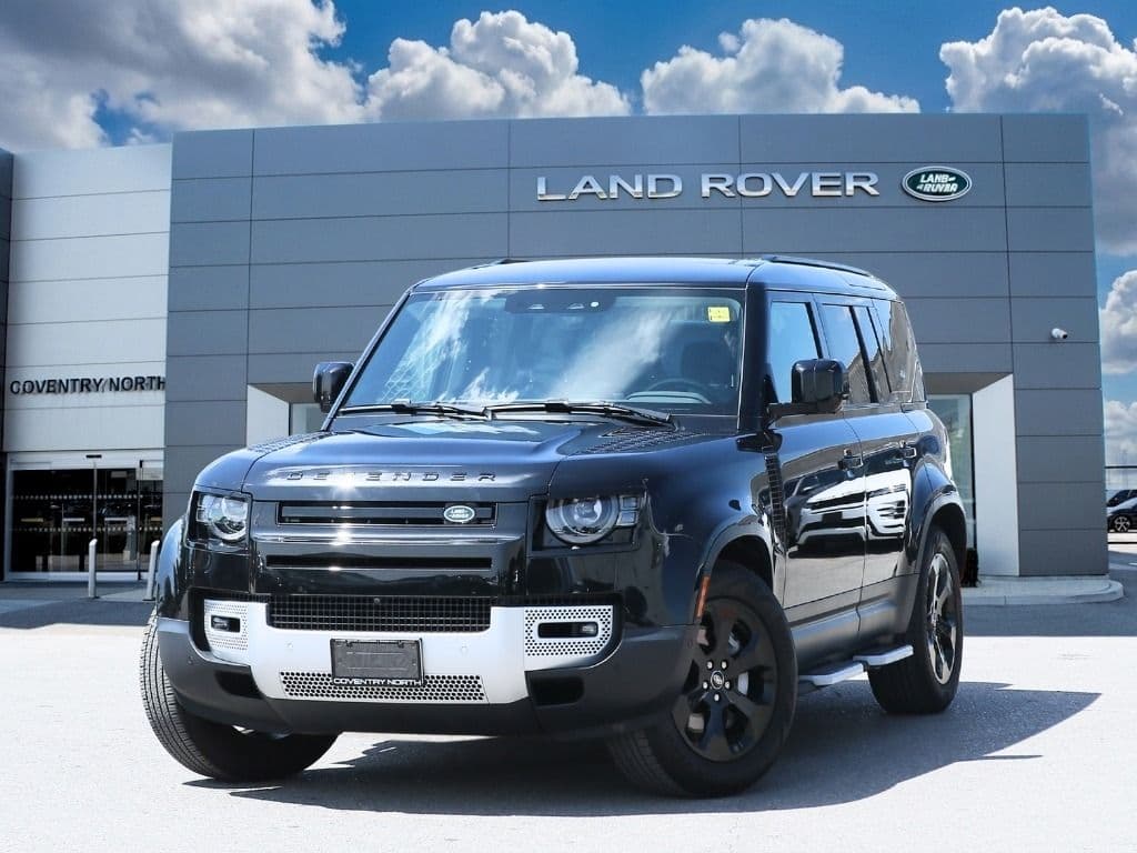 2023 Land Rover Defender SE — photo 1