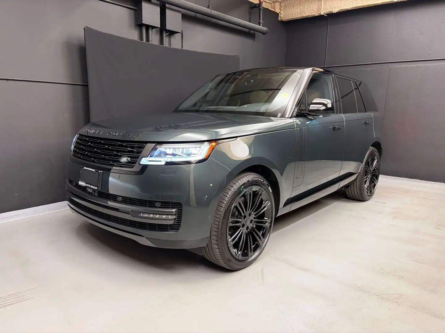 2026 Land Rover Range Rover SE — photo 1