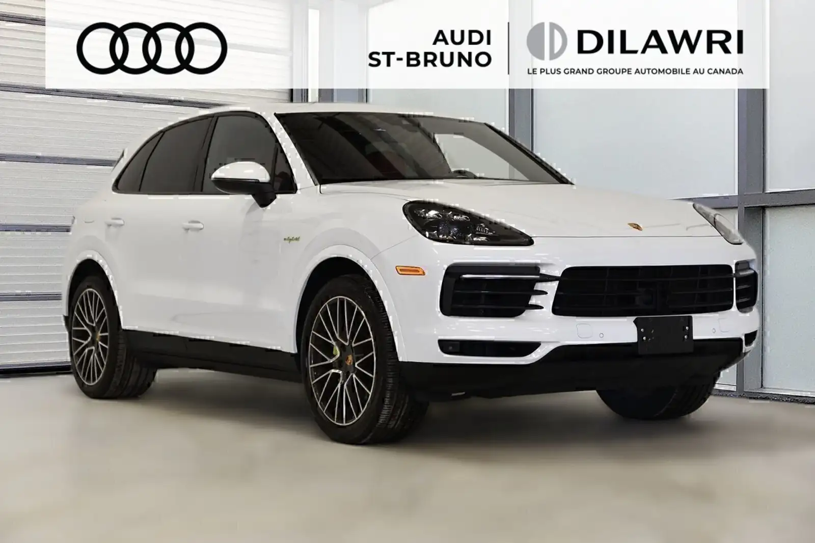 2023 Porsche Cayenne — photo 1