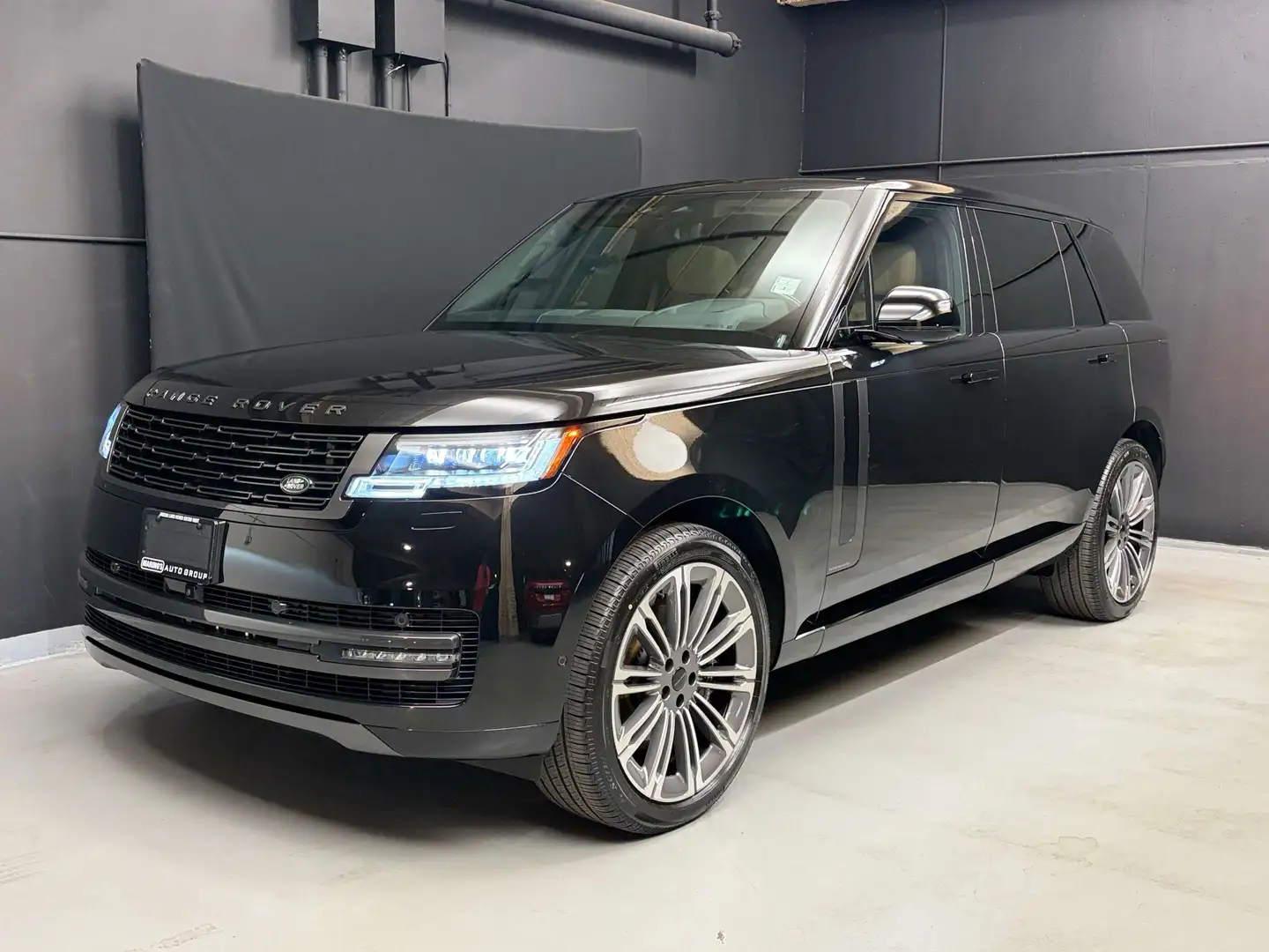 A Mi7rabi Cars vehicle