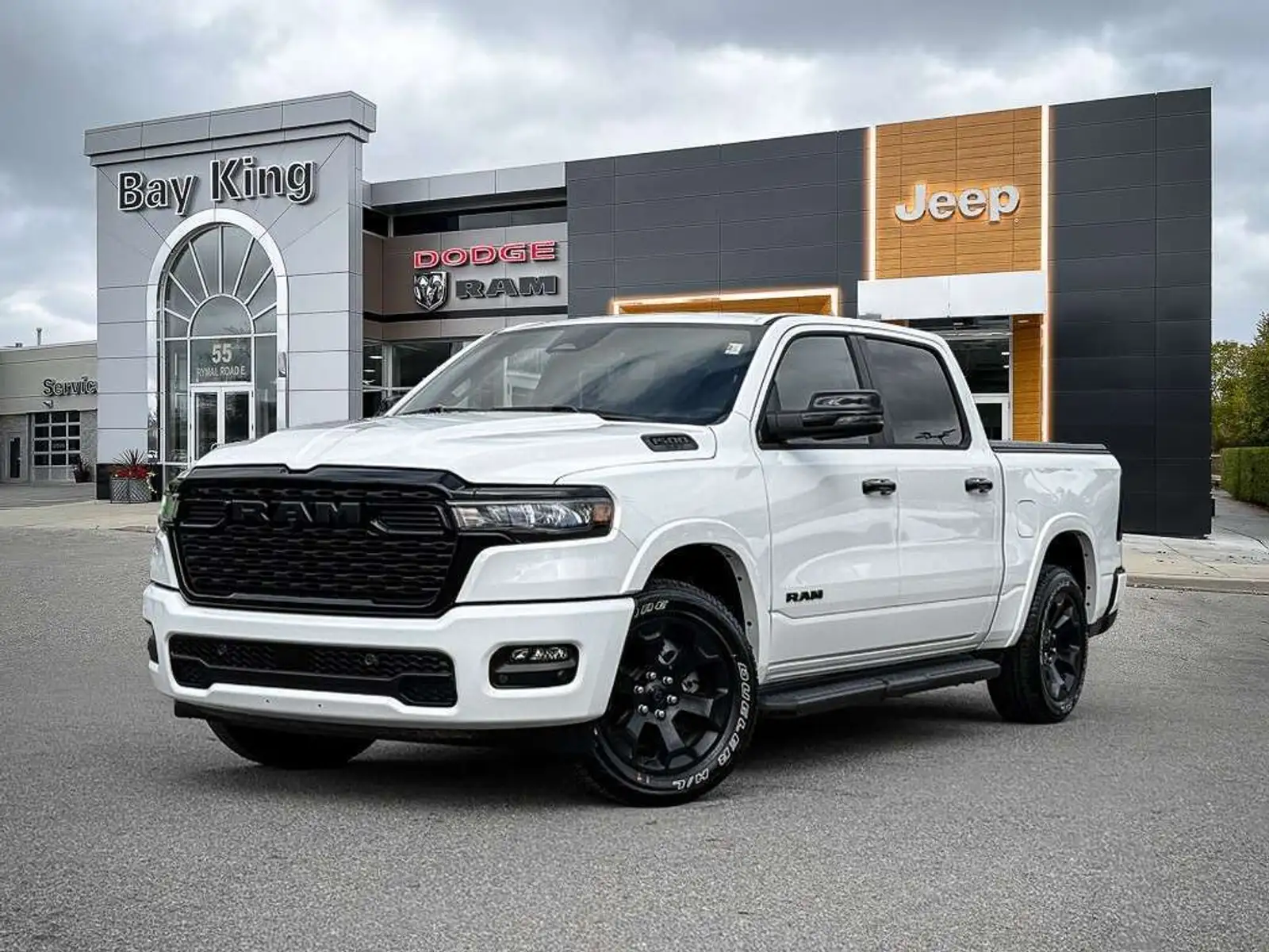 2025 Ram 1500 Big Horn Crew Level Night Edition Alpine — photo 1