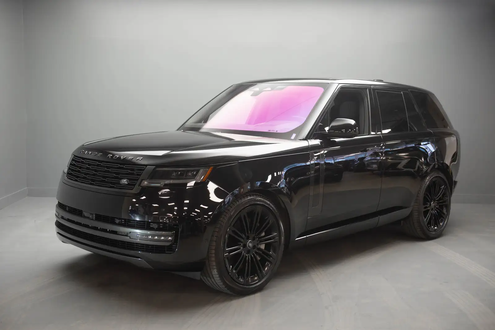 2023 Land Rover Range Rover P530 V8 SE SWB — photo 1