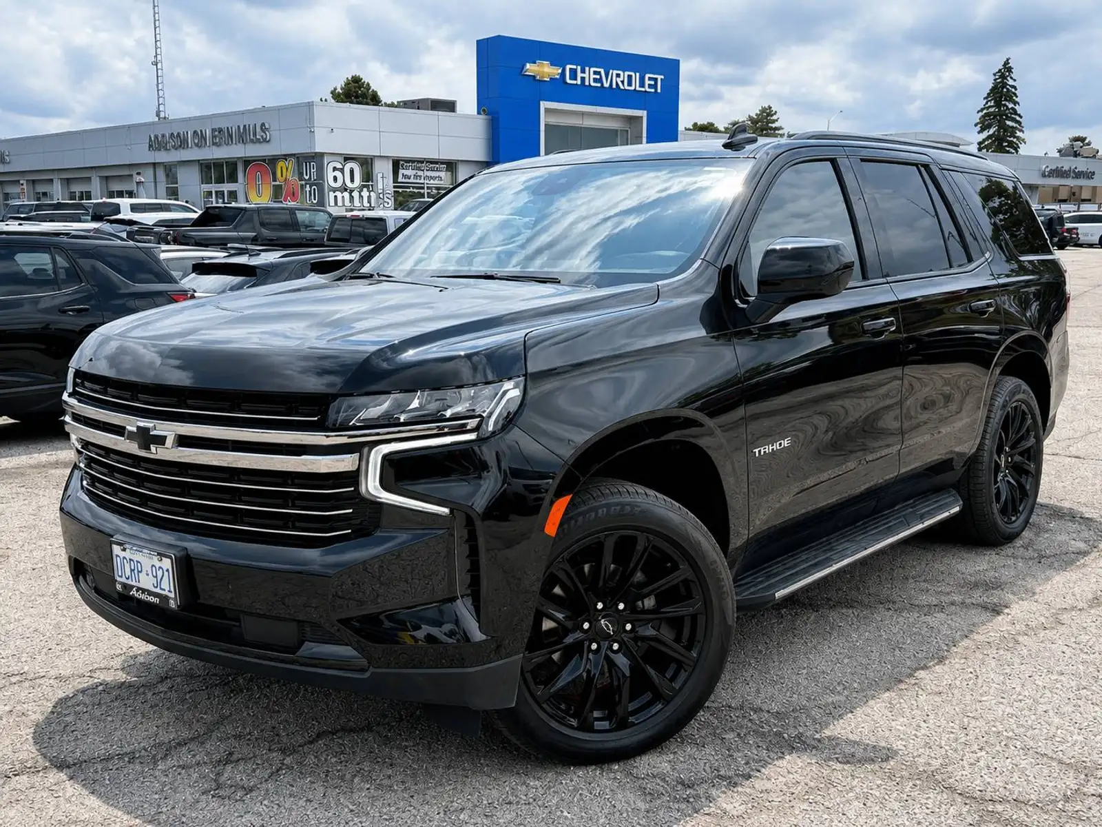 2023 Chevrolet Tahoe 4WD LT BLACK OUT PKG — photo 1