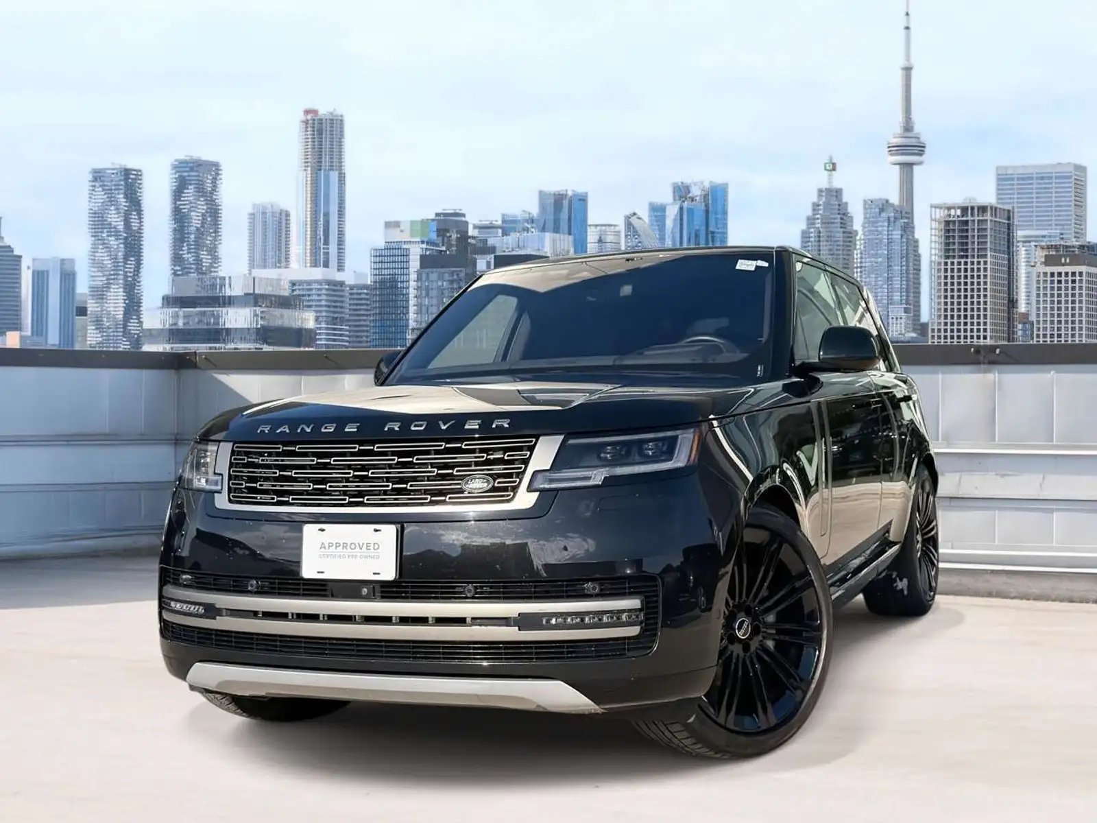 2023 Land Rover Range Rover P400 SE SWB — photo 1