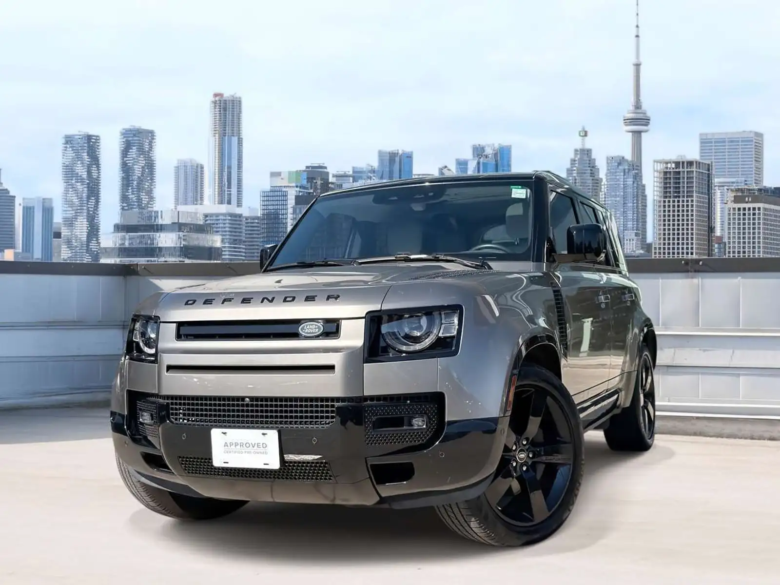 2025 Land Rover — photo 1