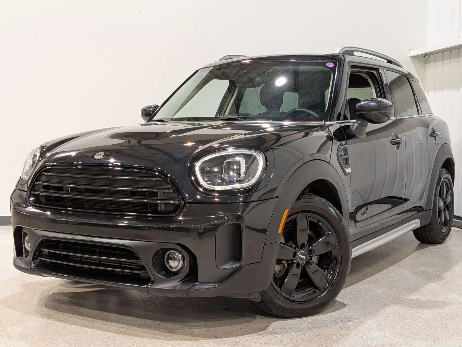 2023 MINI Countryman — photo 1