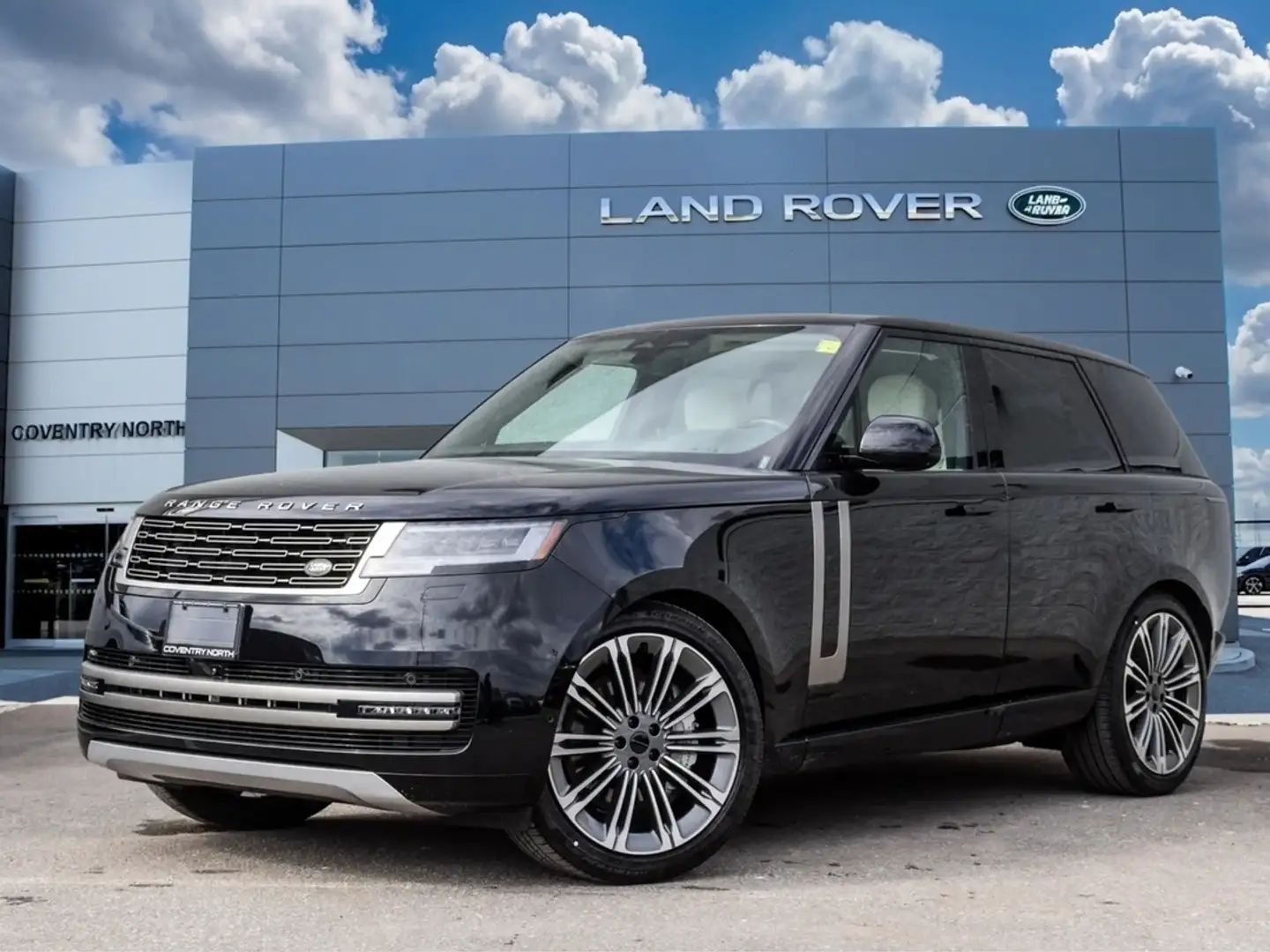 2026 Land Rover Range Rover SE P530 — photo 1
