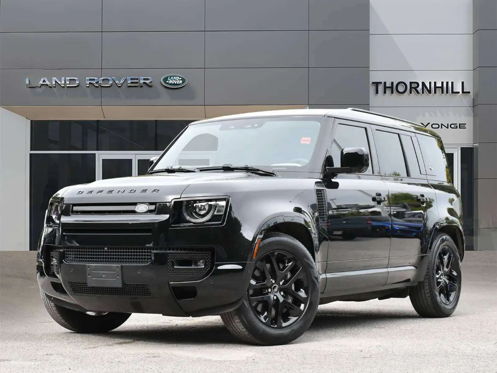 2024 Land Rover — photo 1