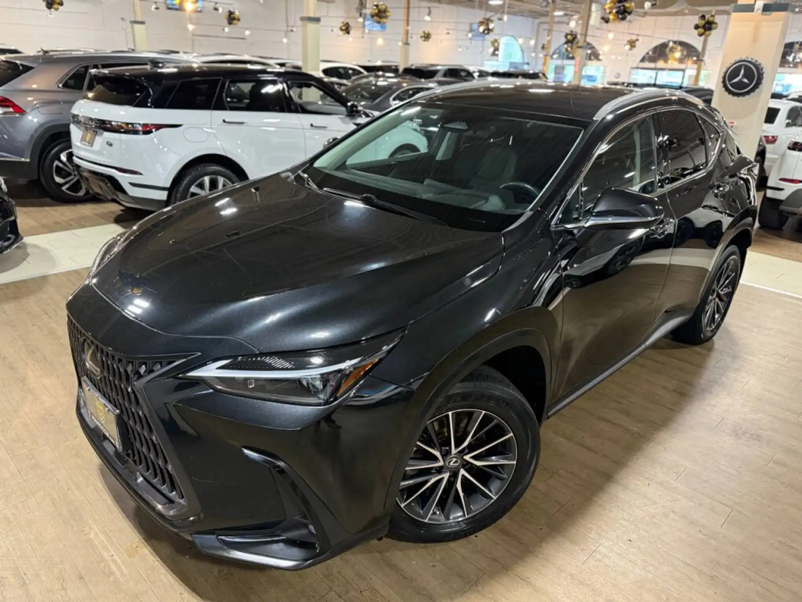 2022 Lexus NX — photo 1
