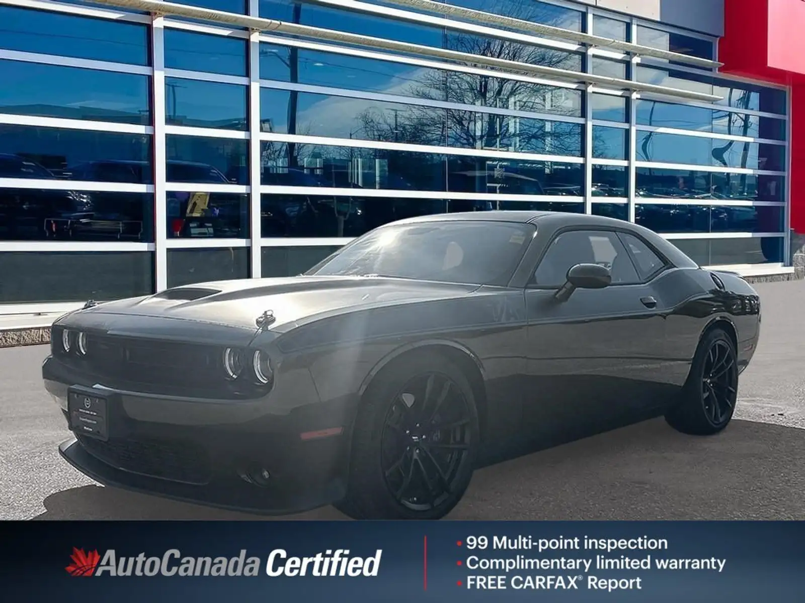2022 Dodge Challenger R T A Six Speed Hemi V8 Low Kilomet — photo 1