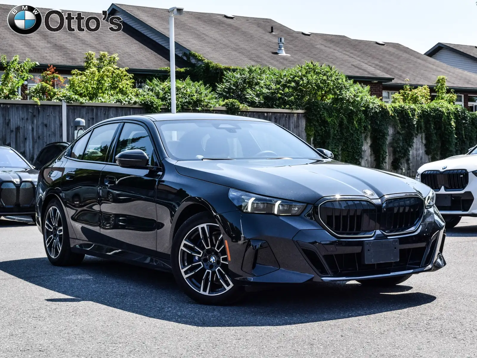 2026 BMW 5 Series xDrive Sedan M Sport Pro Package Premium Essential — photo 1