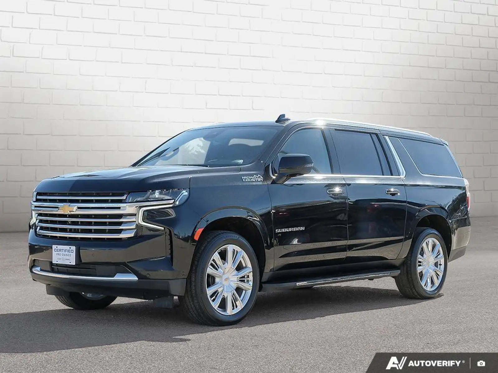 2023 Chevrolet Suburban High CountryHIGH Country, .2L, 4X4, Nav, Roof, , -Owner — photo 1