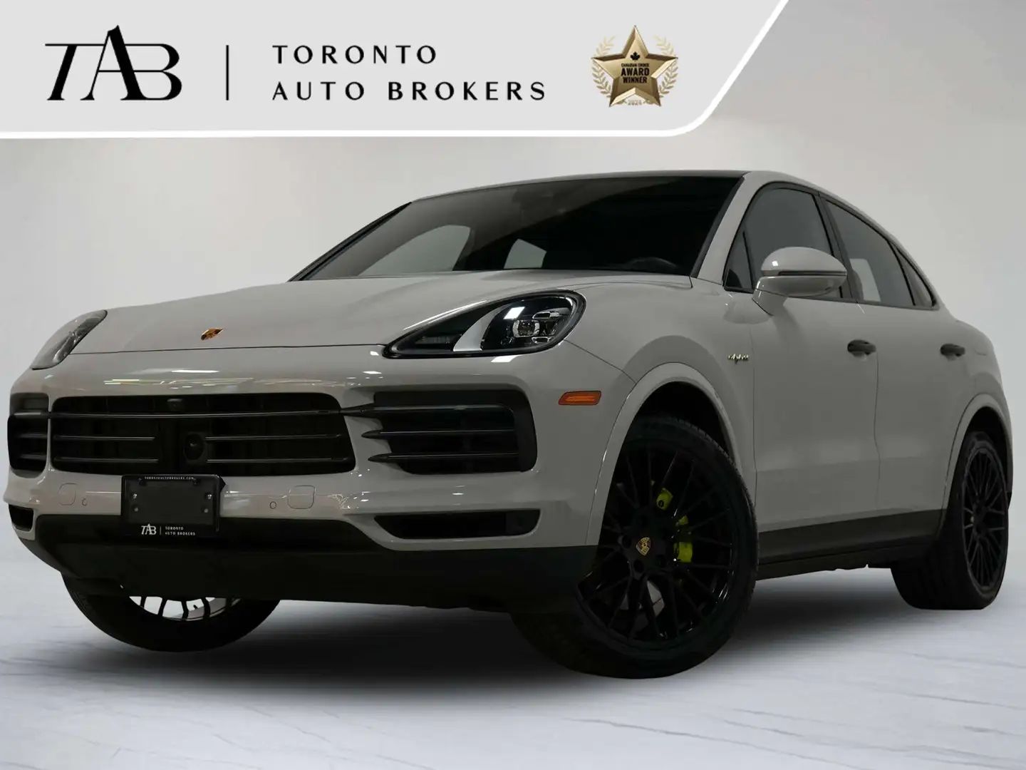 2023 Porsche Cayenne PLATINUM EDITION — photo 1