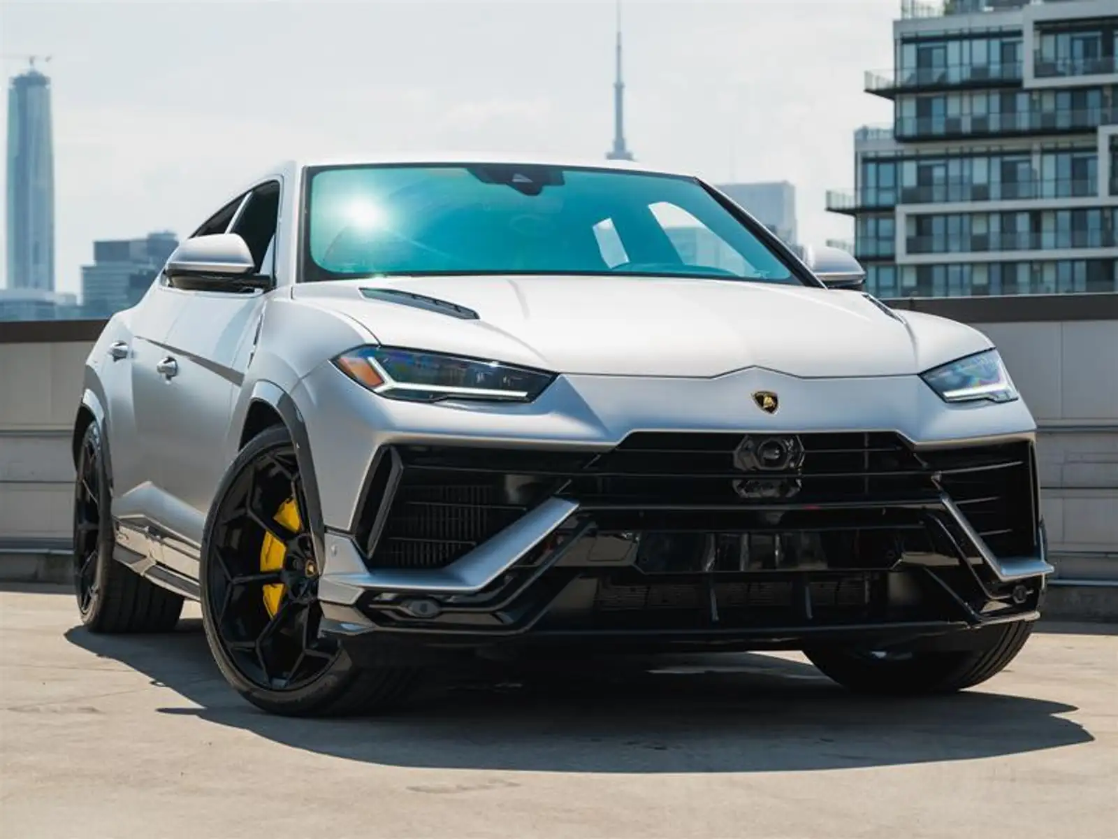 2023 Lamborghini Urus Add to list — photo 1