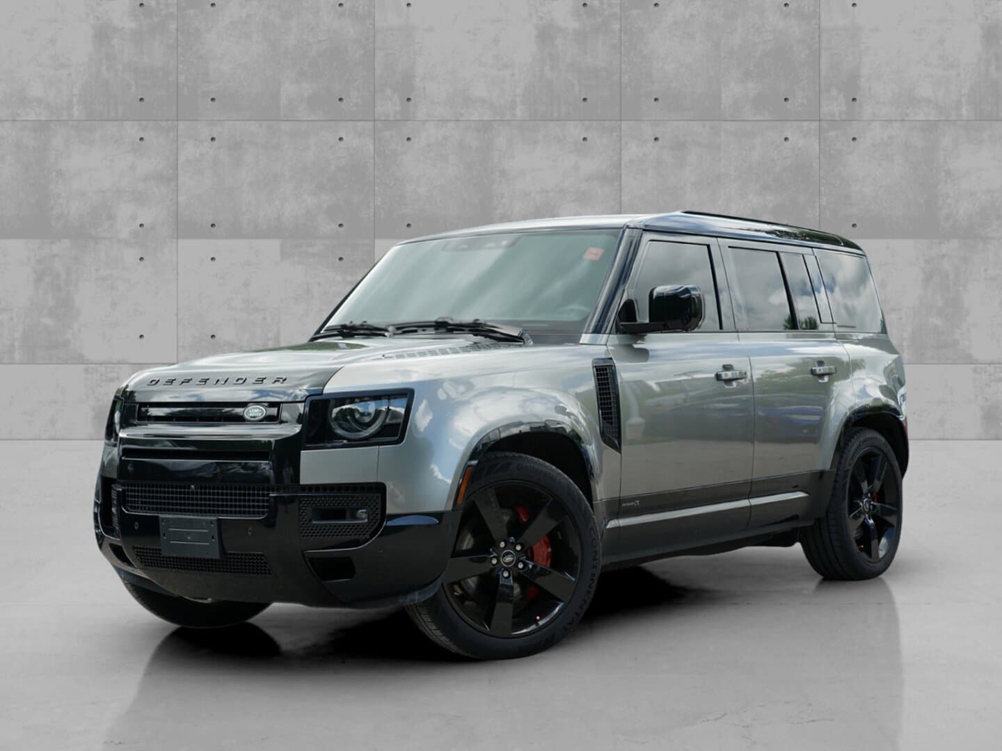 2025 Land Rover Defender — photo 1