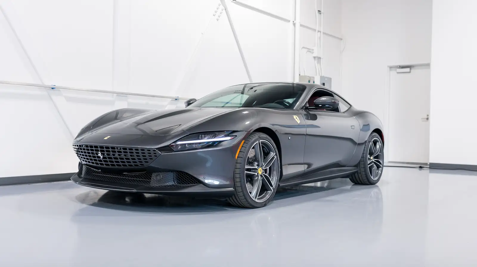 2024 Ferrari Roma Coupe — photo 1