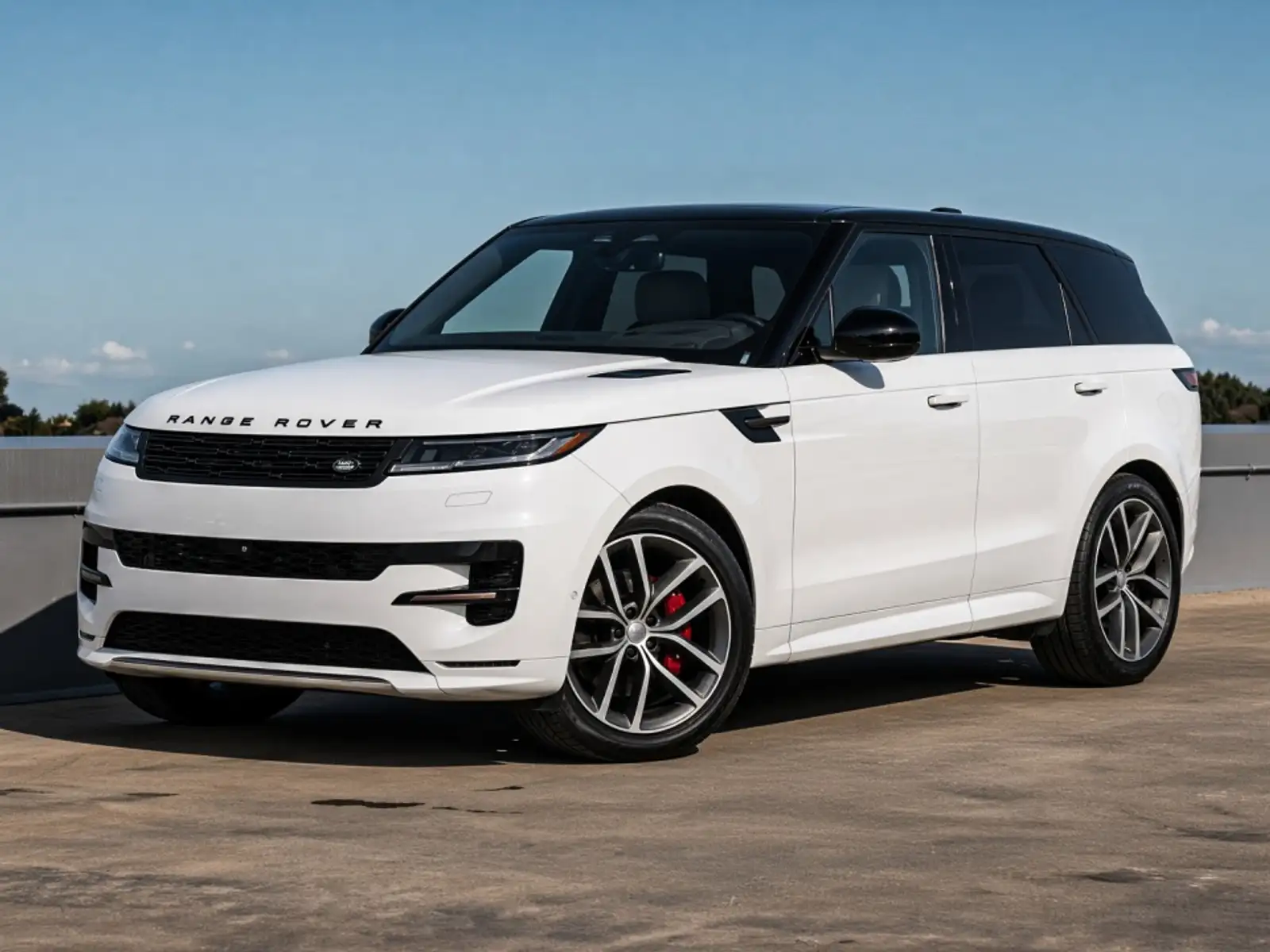 2025 Land Rover Range Rover Sport P400 Dynamic HSE Comfort Pack Towing — photo 1