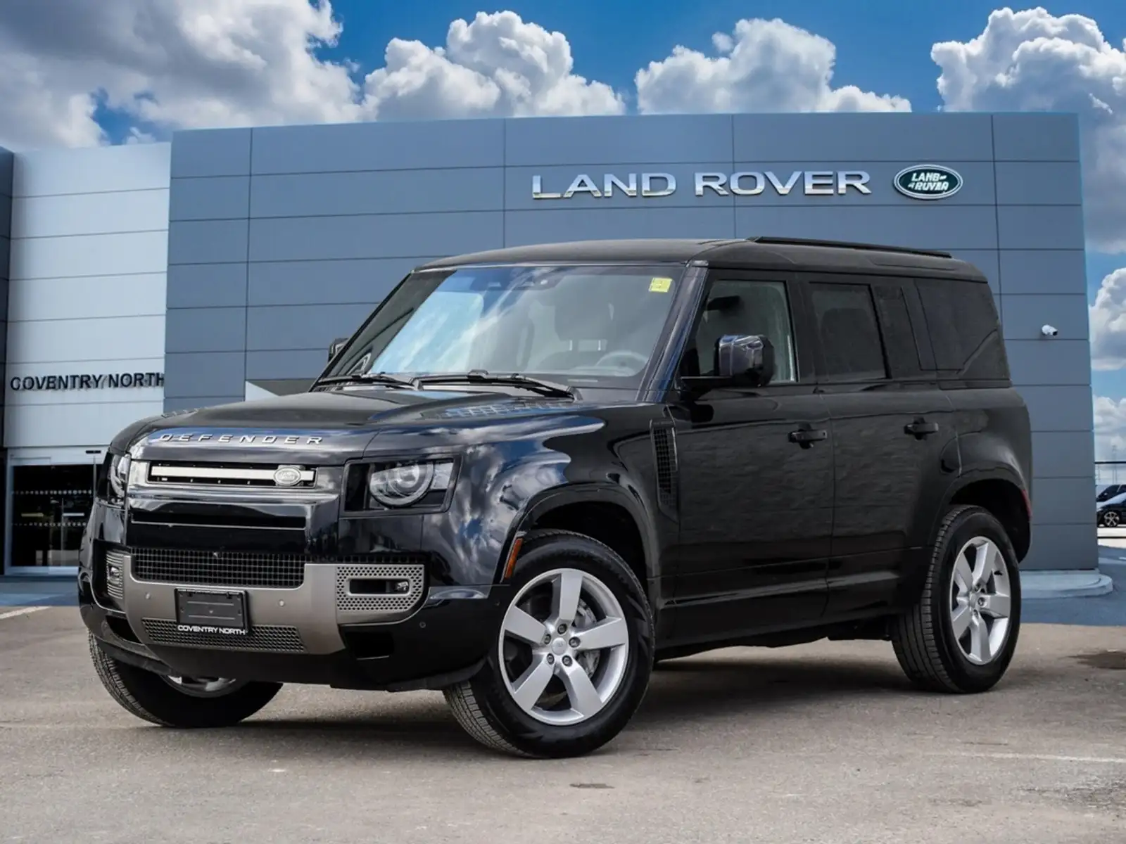 2025 Land Rover — photo 1