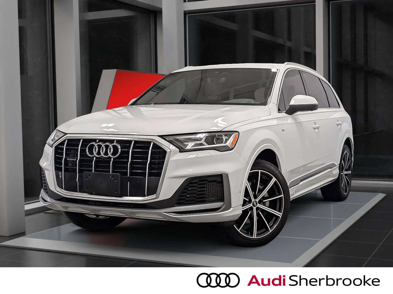 2022 Audi Q7 Progressiv — photo 1